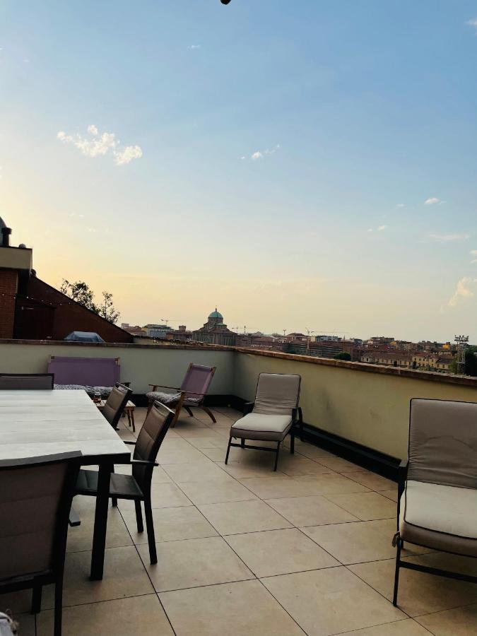 Bologna Holiday Inn Buitenkant foto